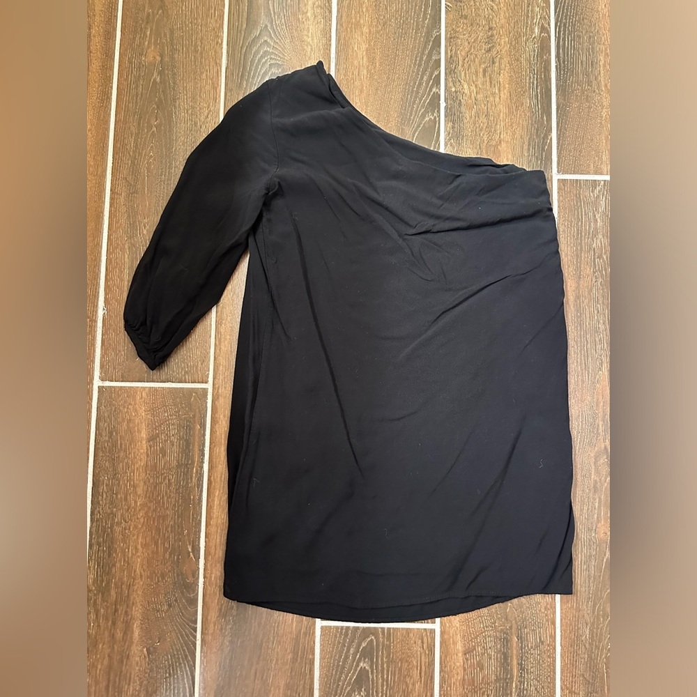 Audrey 3+1 one shoulder black dress
